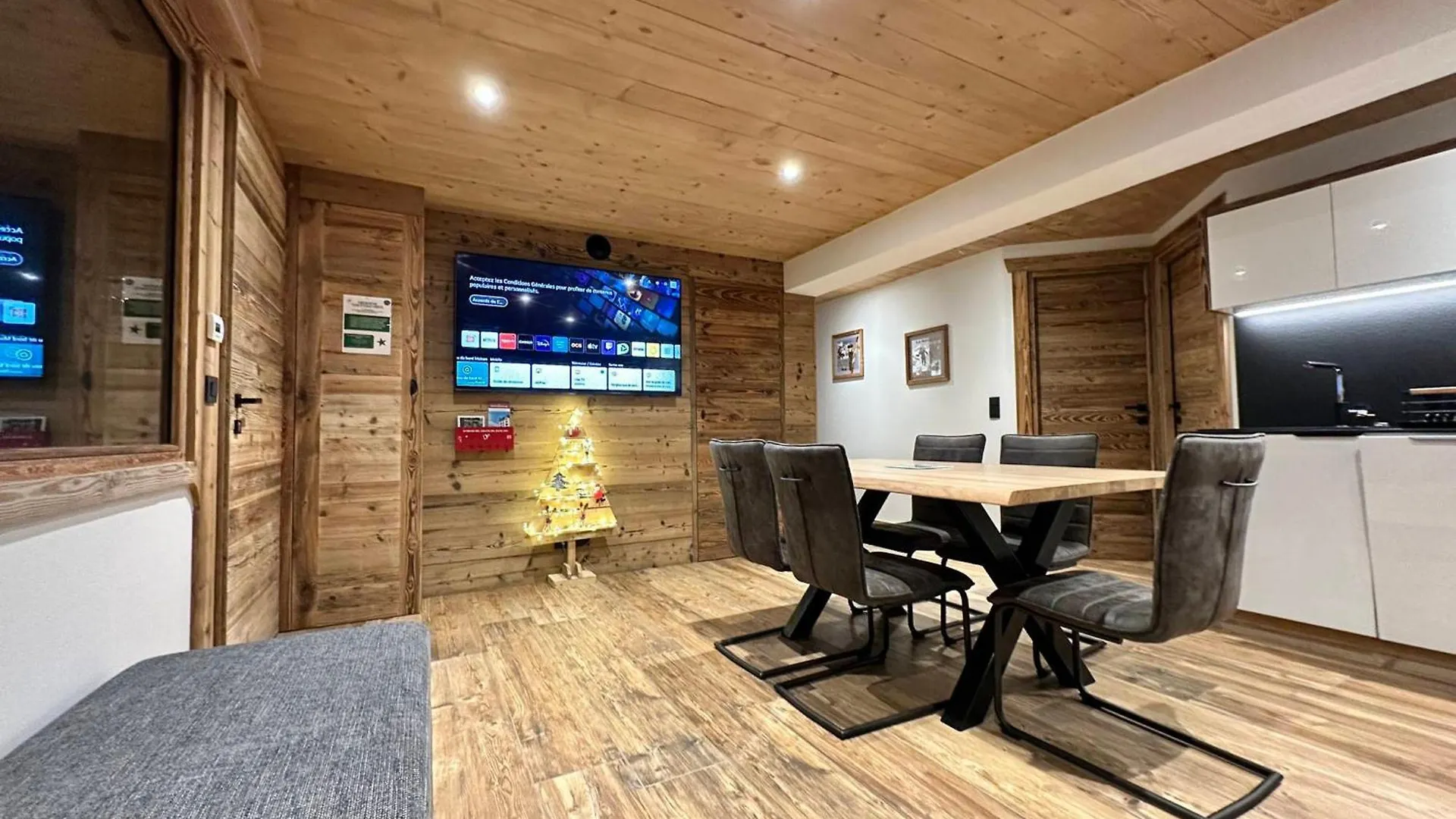 Appartement Moderne Au Coeur De Notre-Dame-De-Bellecombe, Proche Pistes Et Commodites - Fr-1-505-185