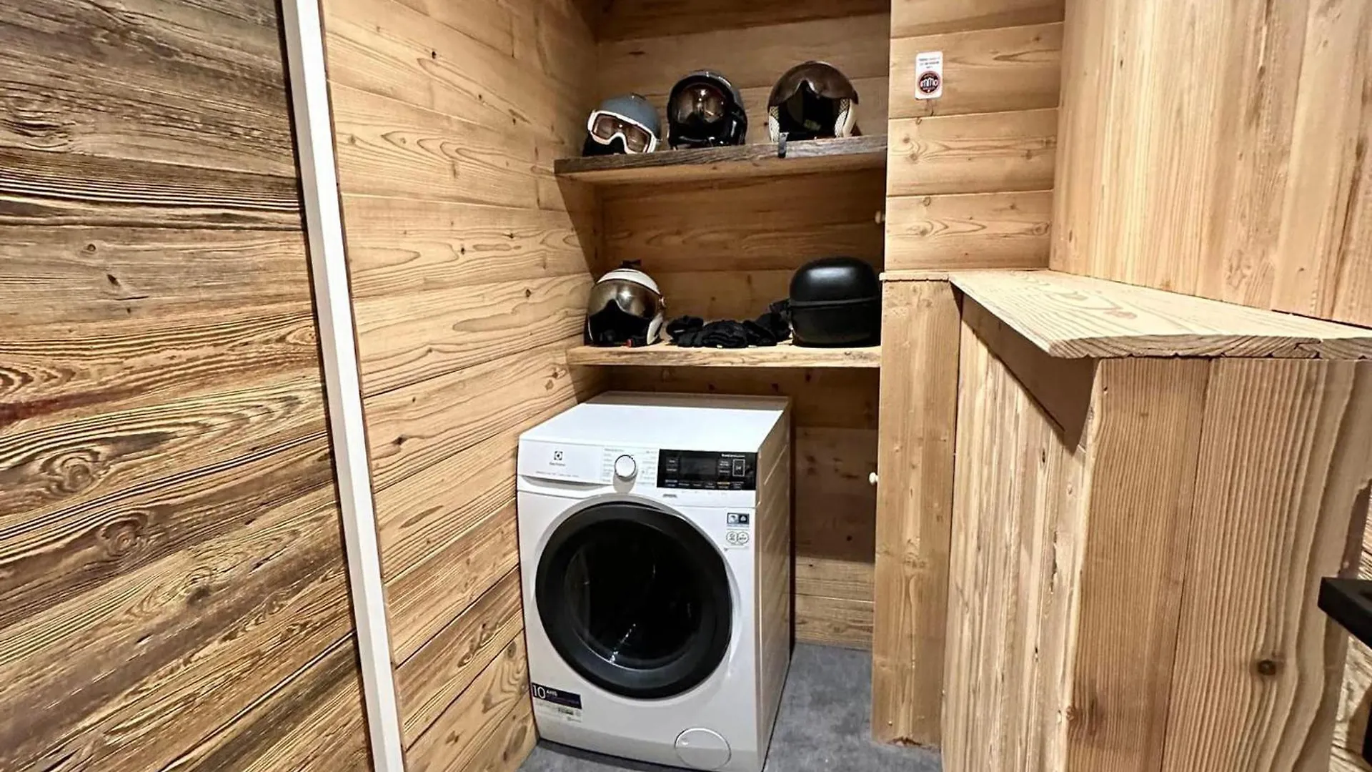 Appartement Moderne Au Coeur De Notre-Dame-De-Bellecombe, Proche Pistes Et Commodites - Fr-1-505-185